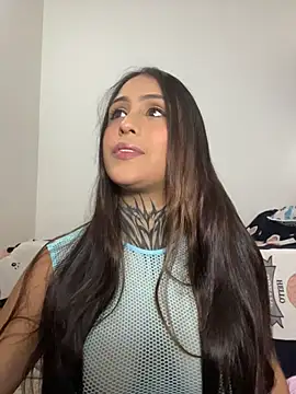 Snapshot of sarah_escobarr_ chatting on May 16, 2026, 8:52 pm sarah escobarr online show from May 16, 2026, 8:52 pm