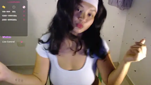 Lily     online show from May 2, 2026, 1:00 am