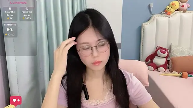 Snapshot of Luna-666 chatting on July 21, 2026, 3:46 pm Luna-666 online show from July 21, 2026, 3:46 pm