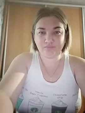 MiyaOlliver online show from May 30, 2026, 9:26 am