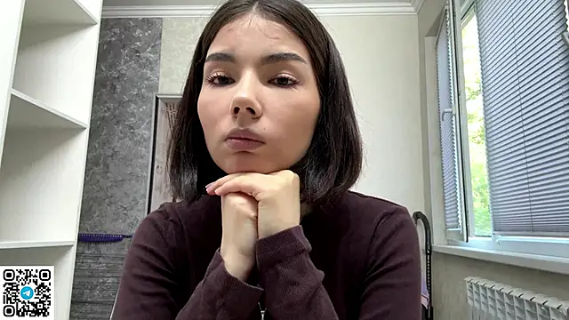 Snapshot of MarylnMonnier chatting on May 5, 2026, 11:13 am MarylnMonnier online show from May 5, 2026, 11:13 am