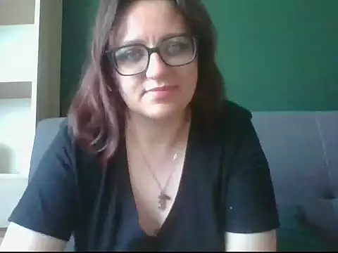 sensual paris online show from May 20, 2026, 5:37 am