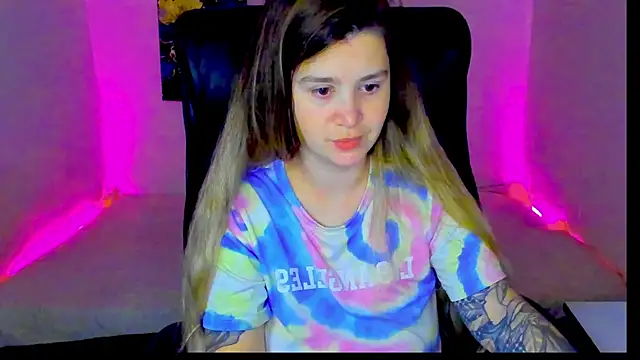 Snapshot of Natali_Secret chatting on June 30, 2026, 6:08 pm Natali Secret online show from June 30, 2026, 6:08 pm