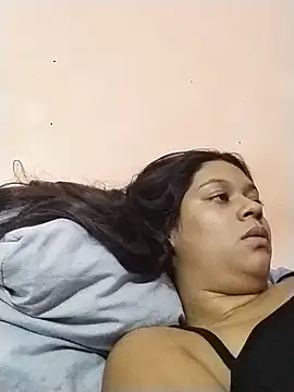 zoehot07 online show from June 5, 2026, 12:04 am