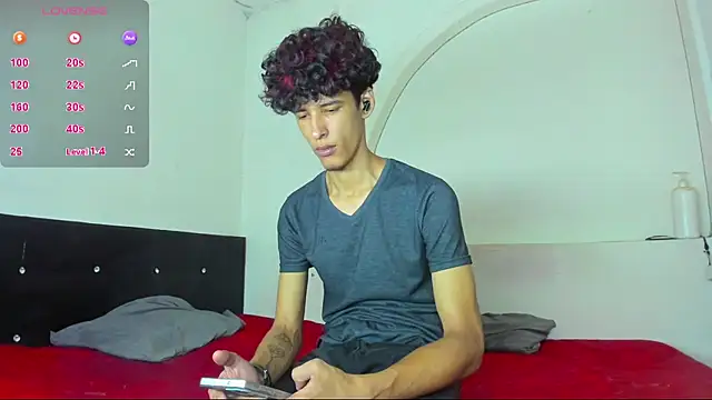 Snapshot of liammendoza98 chatting on May 11, 2026, 1:12 pm liammendoza98 online show from May 11, 2026, 1:12 pm