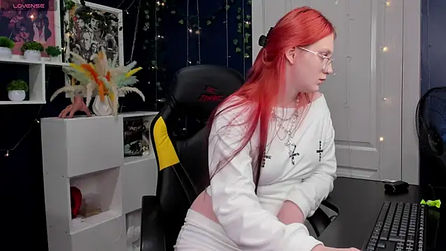 Queen Milena online show from July 6, 2026, 2:51 am