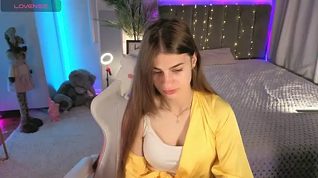 Dayana Mood online show from June 2, 2026, 6:35 am