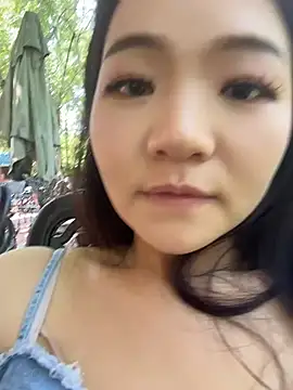 xiaochengzi505 online show from July 19, 2026, 5:49 am