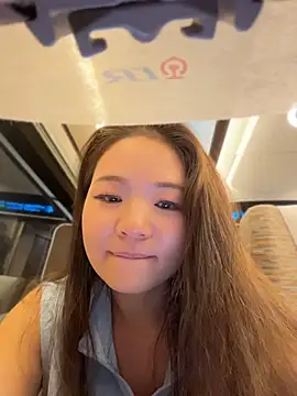 xiaochengzi505 online show from July 30, 2026, 1:10 pm