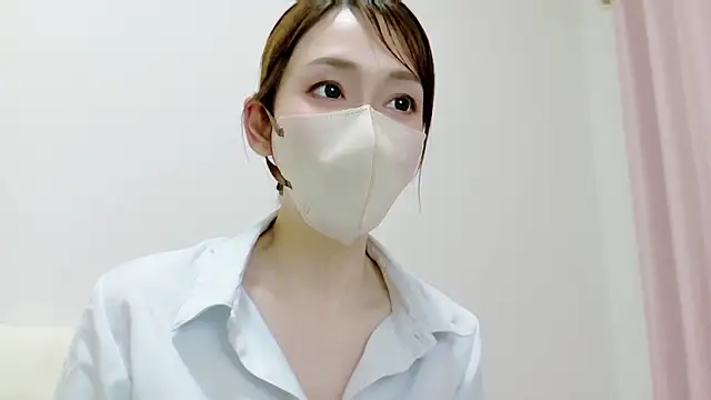 momoka  o0 online show from June 30, 2026, 10:48 am