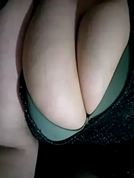 beauty-curvy online show from April 30, 2026, 1:07 pm