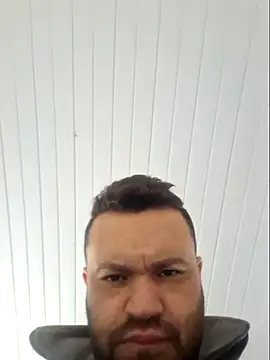 Snapshot of comeraba chatting on June 23, 2026, 4:05 pm comeraba online show from June 23, 2026, 4:05 pm
