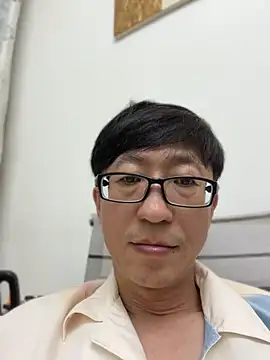 Snapshot of ShuaiCH chatting on May 7, 2026, 6:55 pm ShuaiCH online show from May 7, 2026, 6:55 pm