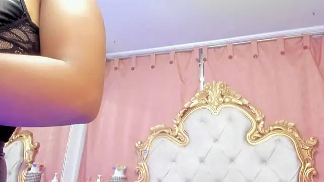 Snapshot of May_Lovers chatting on May 23, 2026, 1:10 pm May Lovers online show from May 23, 2026, 1:10 pm