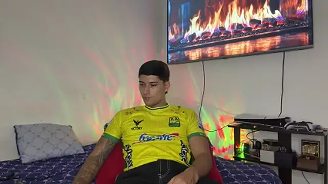 SexxxySquirterStev777 online show from May 20, 2026, 1:30 pm
