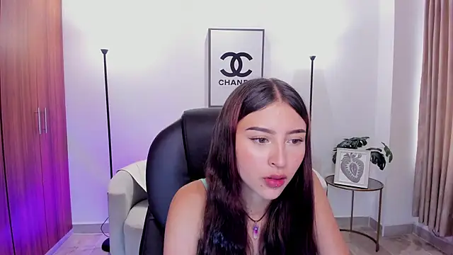 Snapshot of Nikky_sweett_ chatting on May 10, 2026, 4:31 pm Nikky sweett online show from May 10, 2026, 4:31 pm