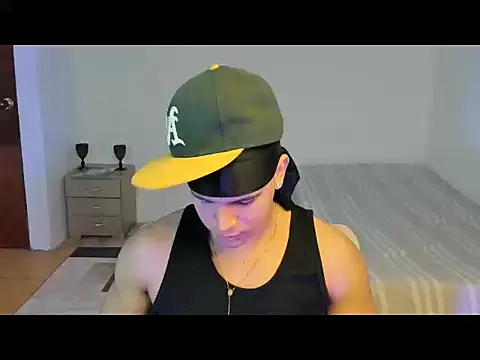 Snapshot of sant_wahlberg chatting on May 15, 2026, 5:16 am sant wahlberg online show from May 15, 2026, 5:16 am