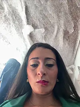 IsabellaMariet online show from June 16, 2026, 2:17 pm