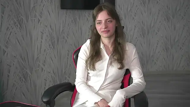 AltheaEllers online show from April 29, 2026, 4:38 am