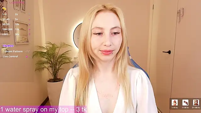MilkChoc0late online show from May 22, 2026, 2:31 am