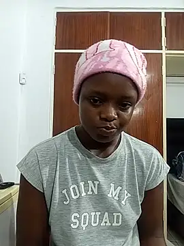 DarkPearl 20 online show from June 26, 2026, 4:07 am