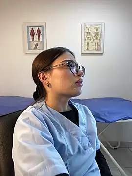 Snapshot of Sweet_Milaa1 chatting on May 14, 2026, 7:00 pm Sweet Milaa1 online show from May 14, 2026, 7:00 pm