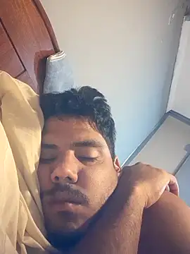 cuquero32 online show from April 29, 2026, 3:27 pm