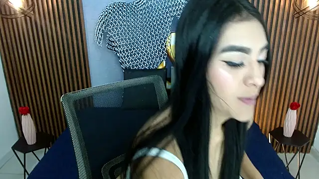 Snapshot of RoxxySweet01 chatting on May 14, 2026, 12:57 pm RoxxySweet01 online show from May 14, 2026, 12:57 pm