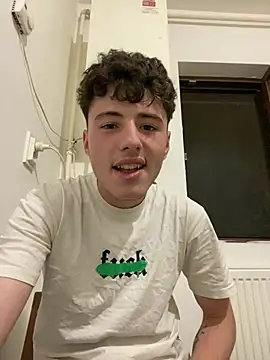 denysio89 online show from May 14, 2026, 8:06 pm
