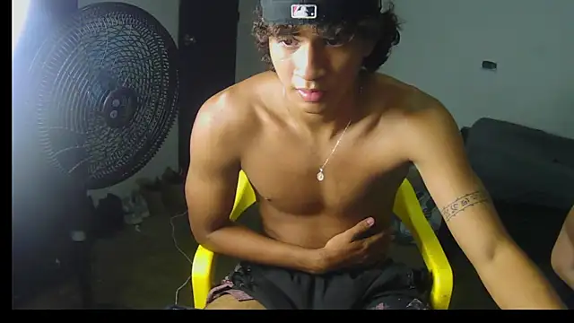 Snapshot of Hansel_take chatting on May 22, 2026, 10:41 pm Hansel take online show from May 22, 2026, 10:41 pm