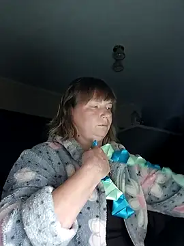 MikkiLove777 online show from May 13, 2026, 9:22 pm