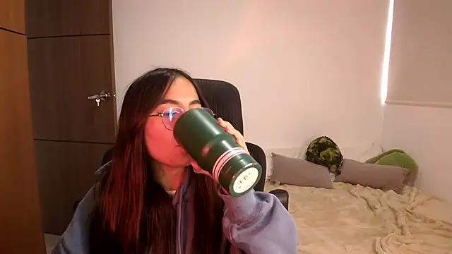 abbyyandmaxx online show from July 21, 2026, 3:02 pm