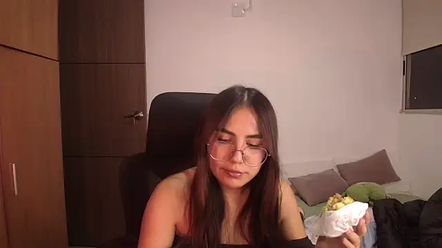 abbyyandmaxx online show from June 14, 2026, 3:19 am