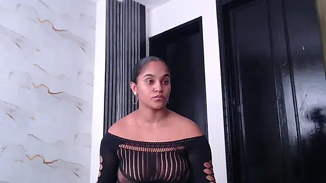 Snapshot of Liaa_cams chatting on June 14, 2026, 8:21 pm Liaa cams online show from June 14, 2026, 8:21 pm