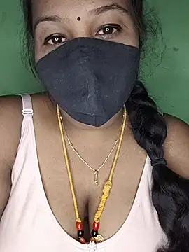 Snapshot of tamil_butterfly chatting on July 19, 2026, 7:32 pm tamil butterfly online show from July 19, 2026, 7:32 pm