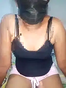Snapshot of Kristeena- chatting on June 1, 2026, 2:56 am Kristeena- online show from June 1, 2026, 2:56 am