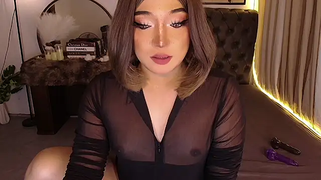 Sensual Ekang online show from May 27, 2026, 6:15 pm