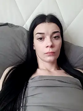 LunaAdika777 online show from May 6, 2026, 12:42 pm