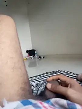 Rohit657600 online show from June 11, 2026, 1:16 am