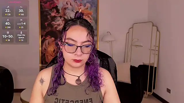 Snapshot of LoiseHarper chatting on May 31, 2026, 5:40 pm LoiseHarper online show from May 31, 2026, 5:40 pm
