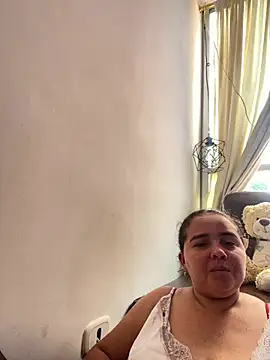 evereskira online show from May 14, 2026, 6:49 pm