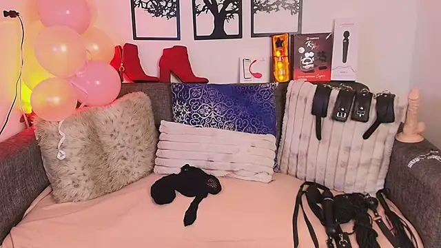 Angelabrowm online show from May 16, 2026, 3:16 am