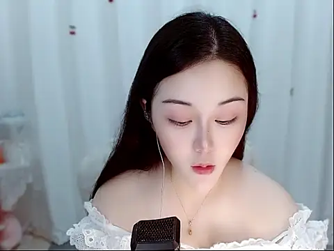 Amy-cnbaby online show from May 25, 2026, 1:27 am