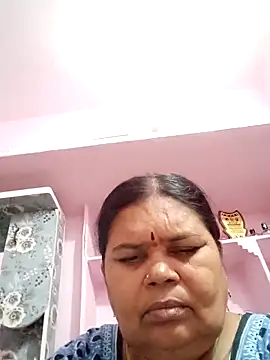 Snapshot of dheepika11 chatting on May 7, 2026, 8:28 am dheepika11 online show from May 7, 2026, 8:28 am