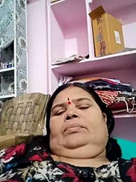 Snapshot of dheepika11 chatting on June 4, 2026, 5:45 am dheepika11 online show from June 4, 2026, 5:45 am
