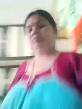 Snapshot of dheepika11 chatting on May 5, 2026, 4:04 am dheepika11 online show from May 5, 2026, 4:04 am