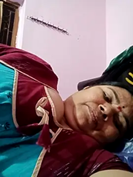 Snapshot of dheepika11 chatting on July 25, 2026, 9:06 am dheepika11 online show from July 25, 2026, 9:06 am