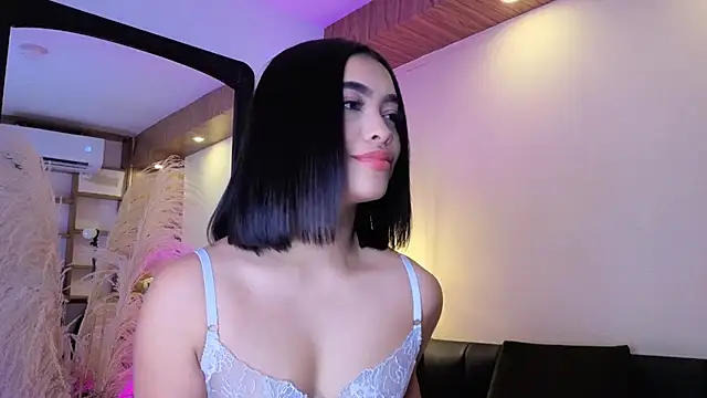 Chloe monroee online show from June 25, 2026, 3:26 am