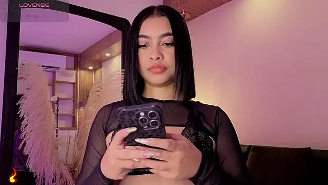 Chloe monroee online show from July 9, 2026, 3:18 am