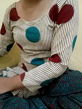Snapshot of Seema_yadav01 chatting on June 5, 2026, 5:12 am Seema yadav01 online show from June 5, 2026, 5:12 am